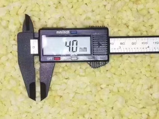 Sinocharm HELAL KOŞER Taze 4*4mm &Ccedil;in IQF K&uuml;p Doğranmış Zencefil Tedarik&ccedil;isi 1kg Dondurulmuş Zencefil Baharat İ&ccedil;in 0